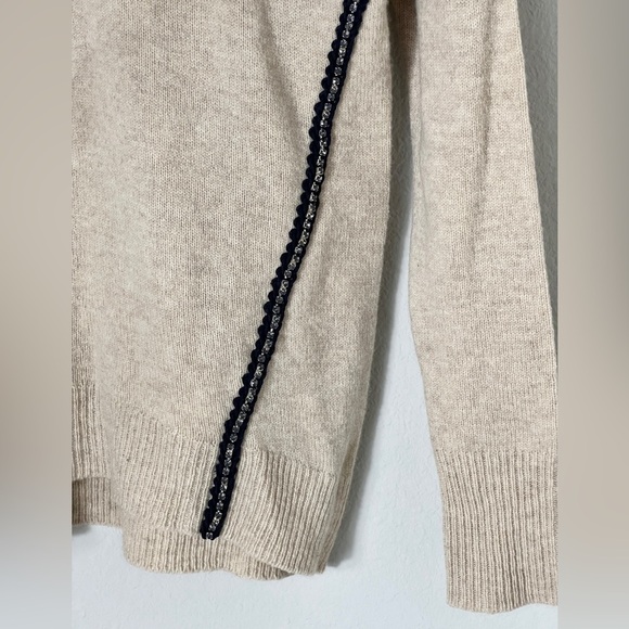 EUC J. Crew 100% Wool Sweater With Bling Stripe On Sides Size XXS. - Picture 4 of 8